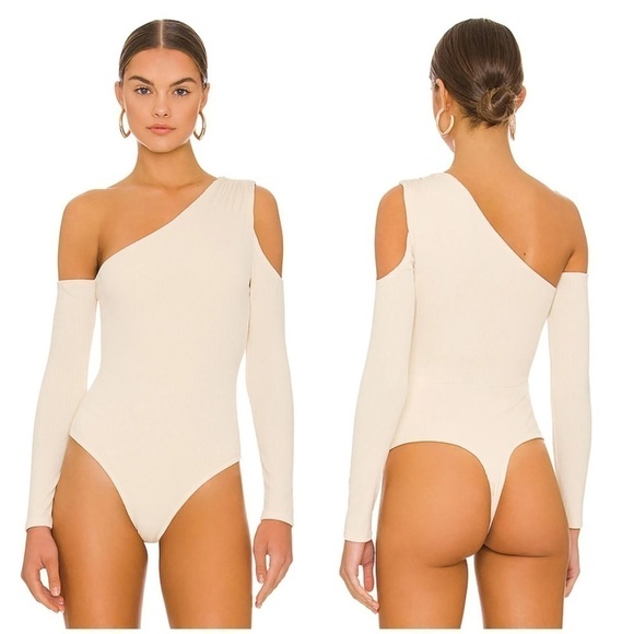 Revolve Not Yours To Keep Jeanette Bodysuit in Cream Size M - Picture 1 of 11